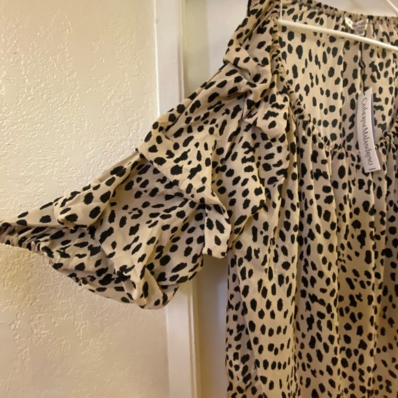 Leopard Print Ruffle Blouse - Picture 5 of 6